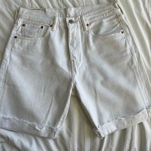 Levi’s Men’s White Jean Shorts Size 30 Waist. Great Condition!